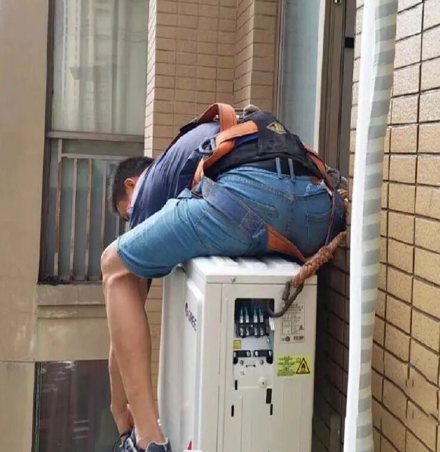 宣威空调移机
